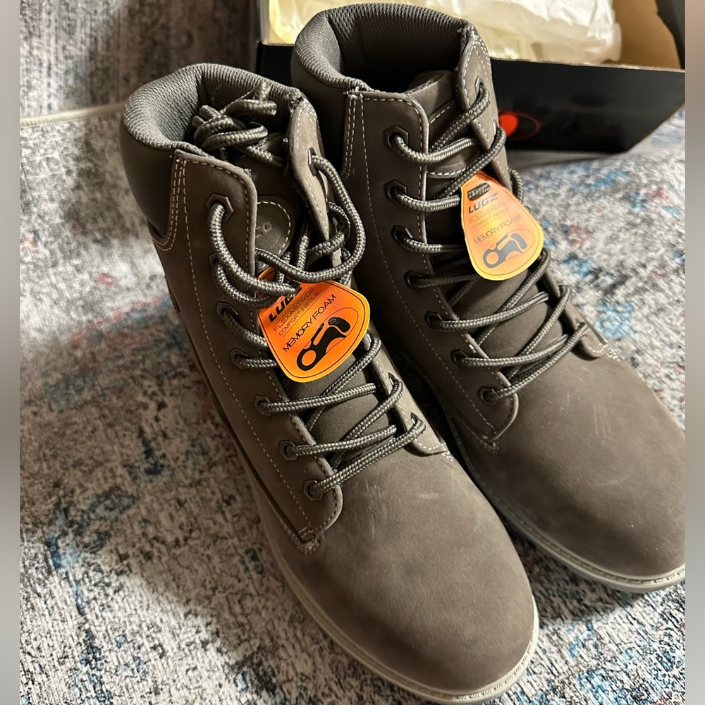 Womens Boots Size 10 New In Box